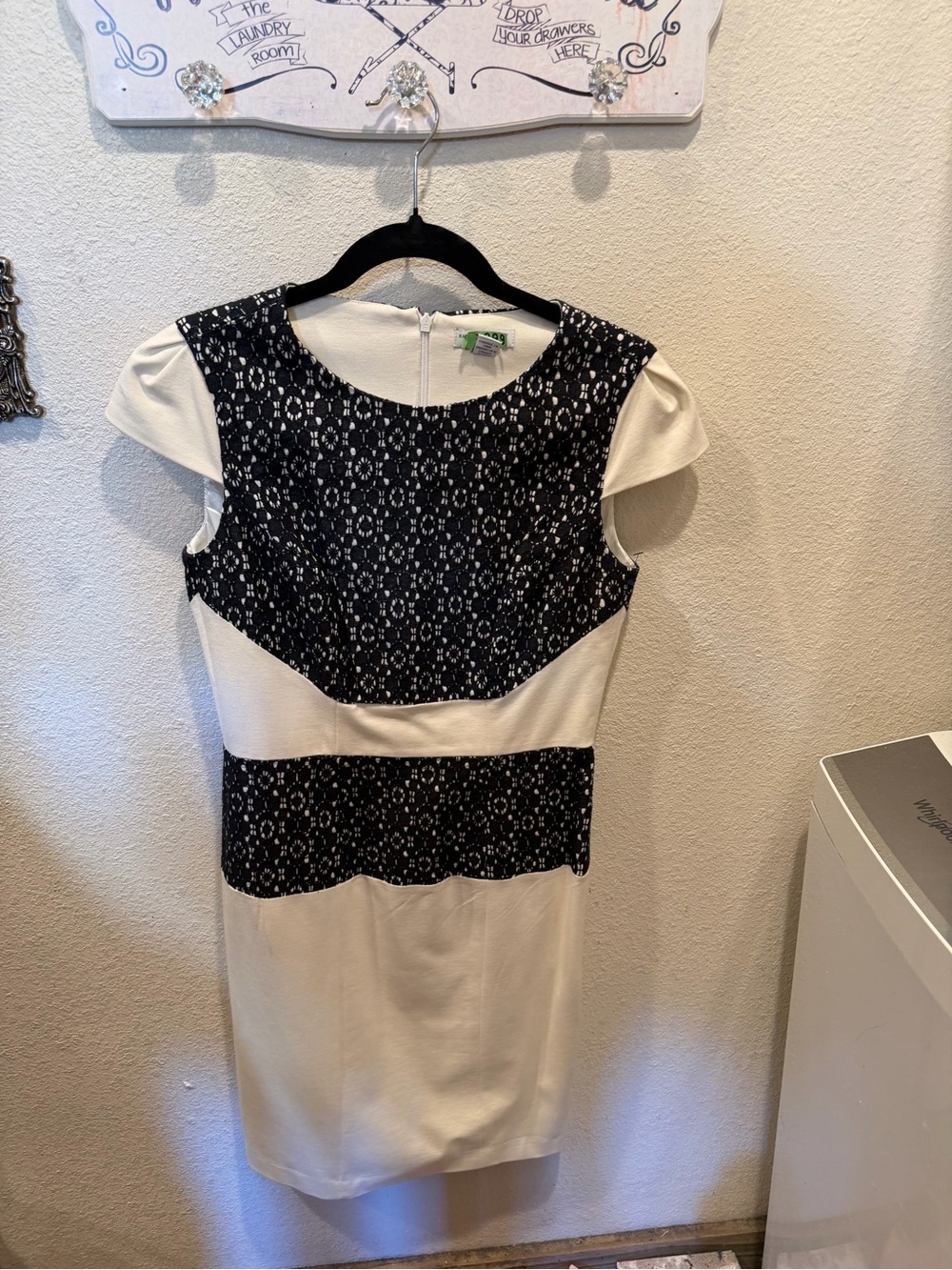 Katherine Barclay Black and Cream Lace-Panel Midi Sheath Dress